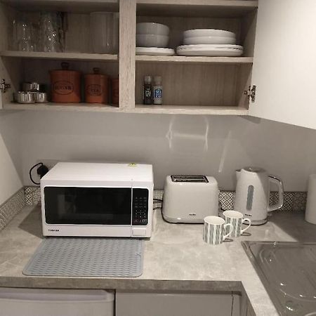 Cosy Garden Studio Room Minimum Two Night Booking ブライトン エクステリア 写真