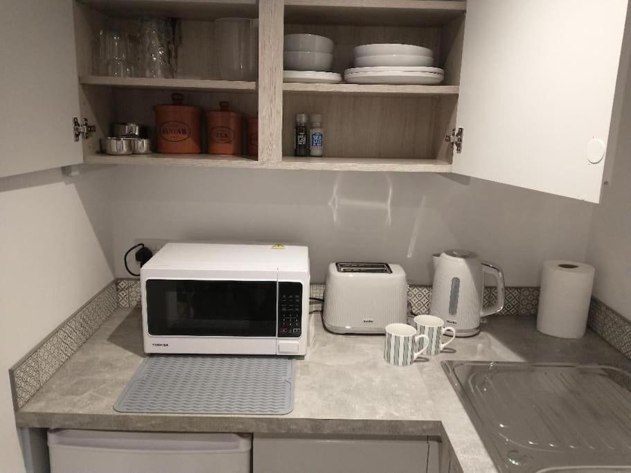 Cosy Garden Studio Room Minimum Two Night Booking ブライトン エクステリア 写真